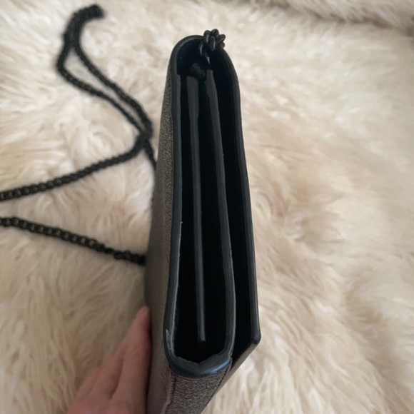 YSL Medium Kate Wallet on Chain - Picture 9 of 17